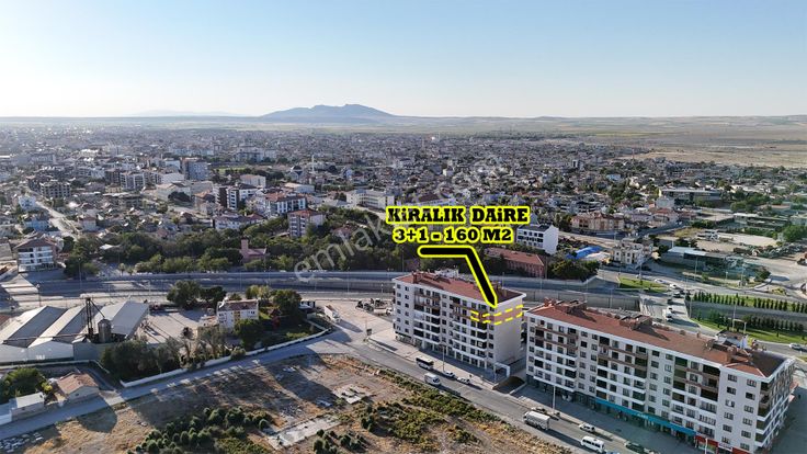 Karapınar Emlak'tan Hastane Yanında Kiralık Arakat 3+1 Daire