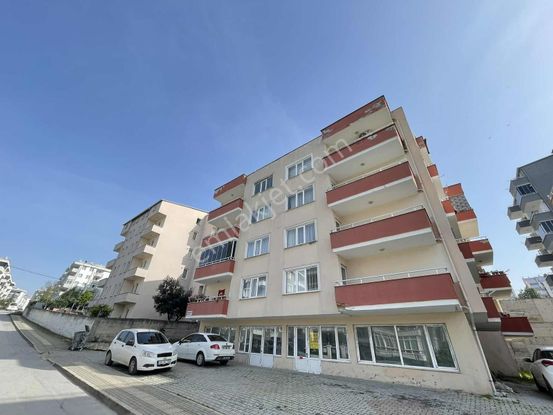 Yamaner'den Dumlupınar'da Ayrı Mutfak Aile Tipi Geniş Daire