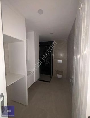 Şemikler Mahallesinde Lüks Konsept Projede 3+1 Fırsat Daire!