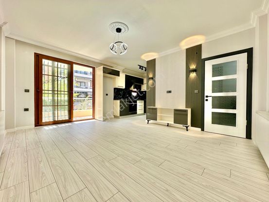 ꧁ay Emlaktan꧂akçay'da Müstakil Tadında Muhteşem Konumlu Ön Cephe Doğalgazlı Satılık 3+1 Lüx Daire