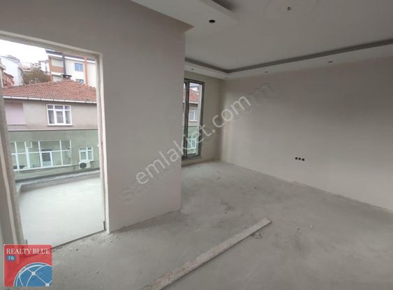 İstanbul Sancaktepe Satılık Ana Yola Yakın 2+1 85 M2 Daire