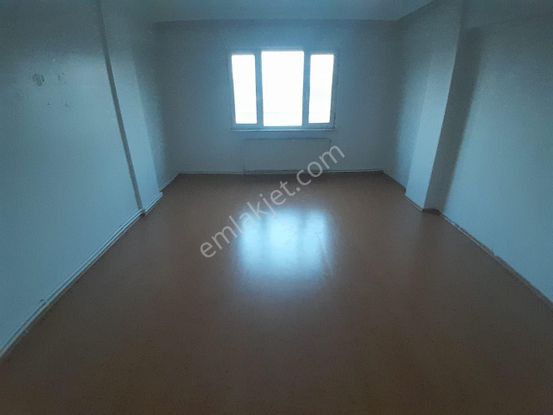 Eyüp Binevler Aydın Sitesi Büyük Tip 2+1 Kiralık Daire