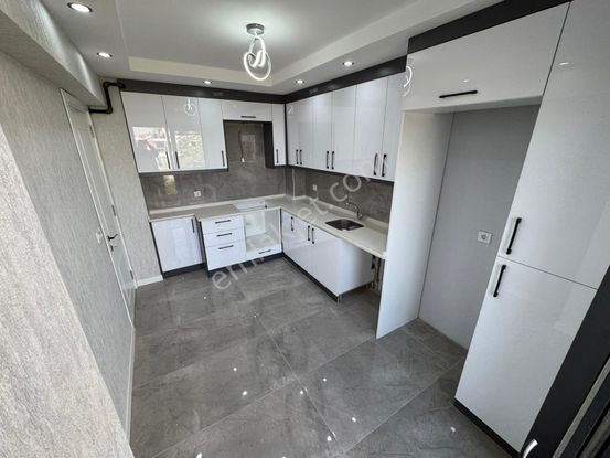 Gültepe'de Albayrak Altında Arakat 2+1 115m2 Acil Satılık Son Daire