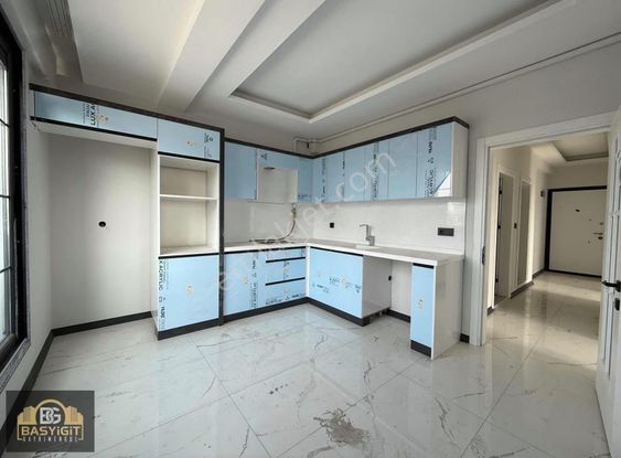 Cumhuriyet Mh.ringyolu Üzeri 2+1,100m2 Ön Cephe Sıfır Lüks Daire