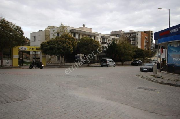 Söke Yenikentte Satılık 2+0 Havuzlu Sitede Daire