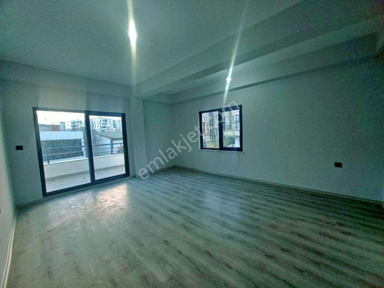 Uytundan Edremit Kadıköyde Doğalgazlı Kapalı Otoparklı 2+1 Daire