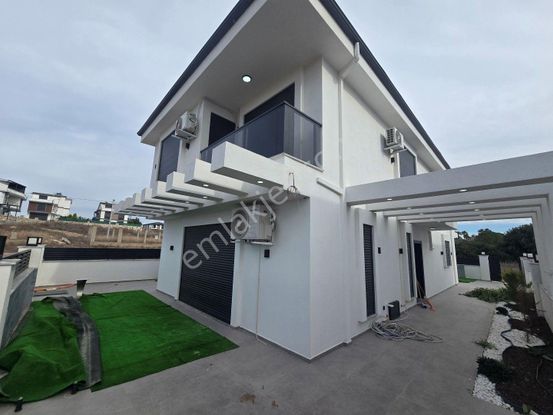 Didimde Denize 1.5km Mesafede Satılık Eşyalı Satılık Yazlık