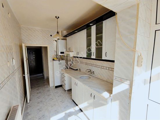 Altın Anahtardan Yunus Emre Yakını Çiçekli Mh Katta Güney