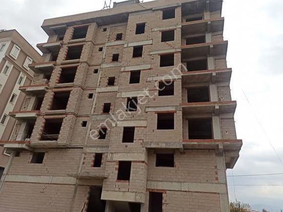 Antalya Kumluca Merkez De Satılık Daireler Ve Dükkanlar