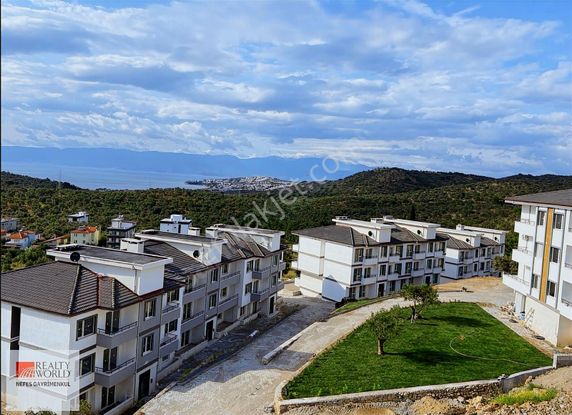 Rw Nefes'ten Karaağaç'ta İki Balkondan Deniz Manzaralı 1+1 Daire