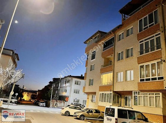 Remax Centralden Yeni Mahallede Satılık Takaslı 2 Daire
