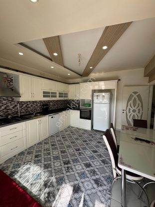 Bağcılar Aram Tigran Caddesin De Satılık 3+1 Havuzlu Daire..