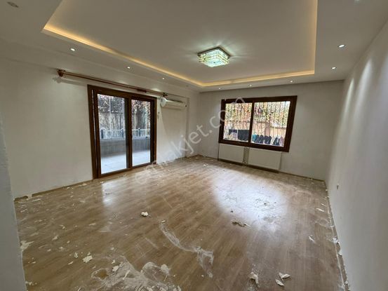 Yaşarsoy Gyodan K.köprü Alibaba Mah Yaşamkent 2 Sitesi 4+1 Daire