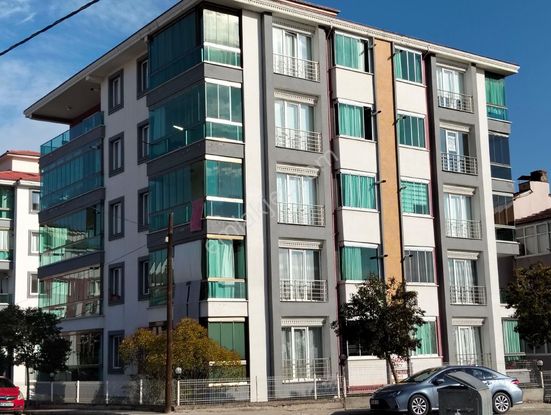 Karabük 5000 Evler Bahçelievler Mahallesinde 2+1 Daire Satılıktır