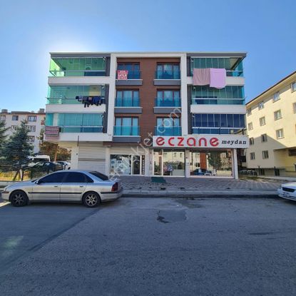 Beşikkaya Saglık Ocagı Karsısında 4+1 Asansörlü Satılık Daire