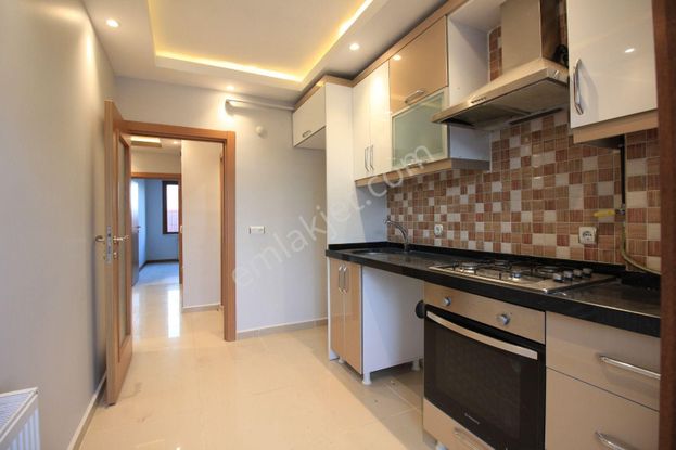 Esenyurt Mehterçeşme Mahallesi 2+1 4.kat Kiralık Daire Asansörlü Yeni Bina Balkonlu Banyo Wc Ayrı