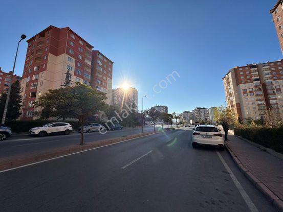 Elisa Gyo// İldem 3 Tramvay Durağı Yanı 3+1 Hemen Oturulur Güney Cephe İldem C Dairesi