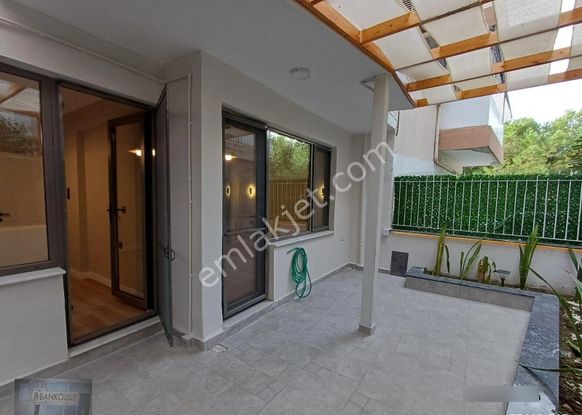 Eski Askeri Hastane Yakını Bahceli Lüks Satılık Daire