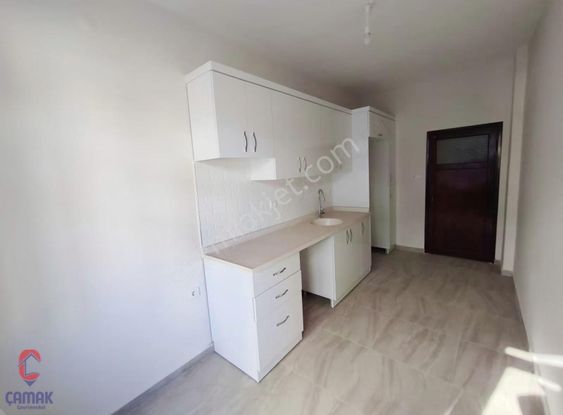 Çamak'tan Merkezi Lokasyon Yenişehir/çiftlikköy'de Kiralık 3+1