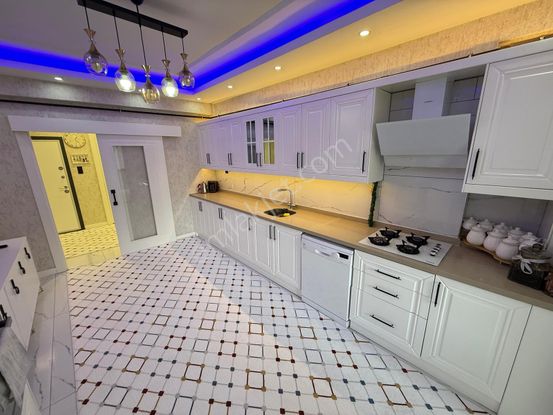 İbni Sina Mah. 3.5+1 Giyinme Odalı Satılık Ara Kat Akıllı Daire