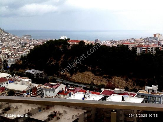 Kuşadası Merkezi Konumda Manzaralı Satılık 3+1 Dublex