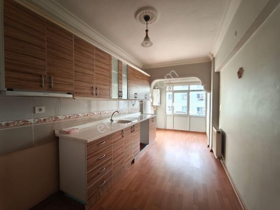 Pursaklar Kalecik Emlak'tan Fatih'de Ara Kat 3+1 Satılık Daire