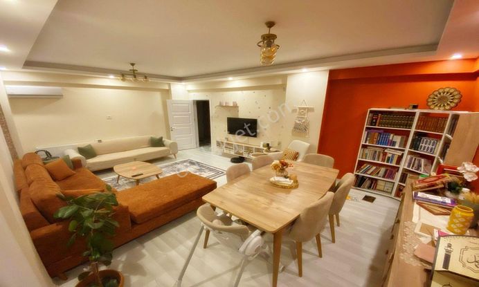 Beylikdüzü Yakuplu Mah Geniş M2 Krediye Uygun 2+1 Satılık Daire