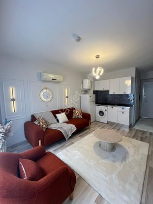 Özmecaz'dan Zeytinköy Mah. 1+1 Balkonlu Asansörlü Full Eşyalı Lüks Apart