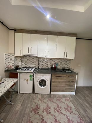 Kaan Emlaktan Üniversiteye Yakın 1+1 Balkonlı Eşyalı Apart