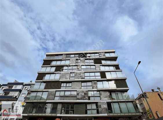 Bürmen'den Yeni Binada Özel Otoparklı Asansörlü Cadde Üstü