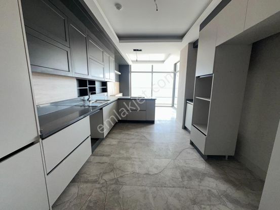 Turyap'tan Ned Sit 9.kat Öncephe 200m2 K.otopark K.havuz Güvenli