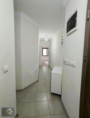 Kuşadası Davutlar'da Ebeveyn Banyolu 80 M2 Satılık 2+1 Daire