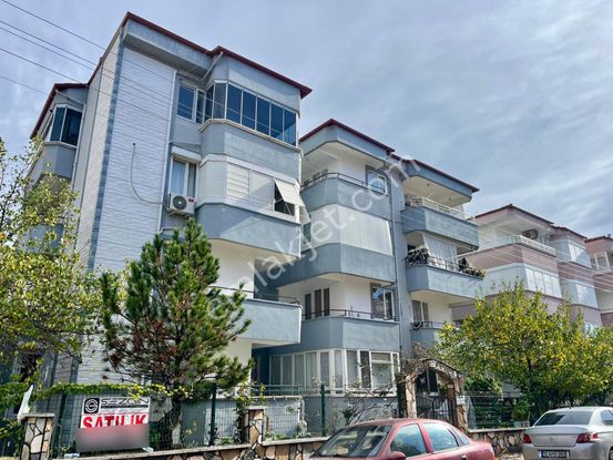 Akçay Sezgin Emlak'tan Yüksek Krediye Uygun & Geniş Satılık 3+1