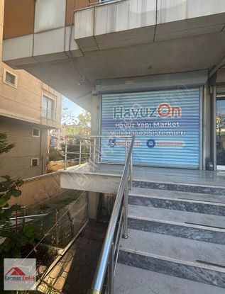 Maltepe Küçükyalı'da E-5'e Paralel 25m2 Satılık Dükkan