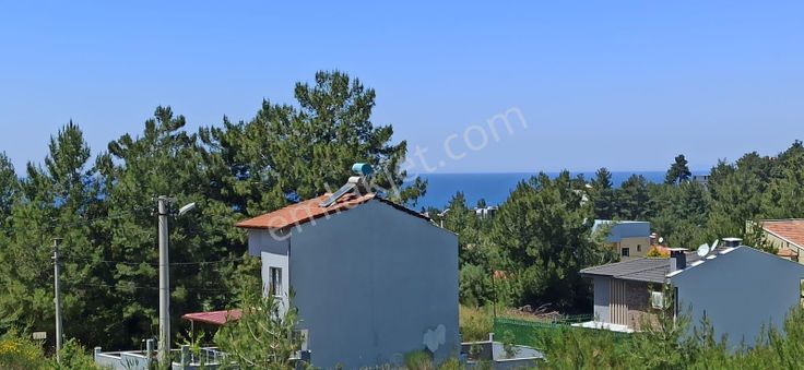 Kuşadası Soğucak Tek Müstakil Arsa Deniz Manzaralı.