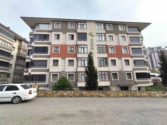 Karabük Aydınlıkevler Mahallesinde Aden Ayışığı Sitesinde Ara Kat 3+1 Daire Satılıktır