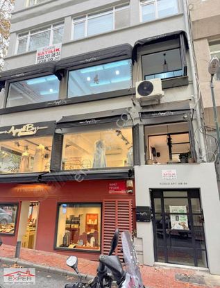 Nişantaşı'nda Mükemmel Konumda, 105m2 Yatırımlık Köşe Showroom