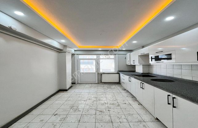 Cadde34 Yapı'dan Akevler'de 3+1 Butik Site İçerisinde Çift Balkonlu Masrafsız Kelepir Satılık Daire