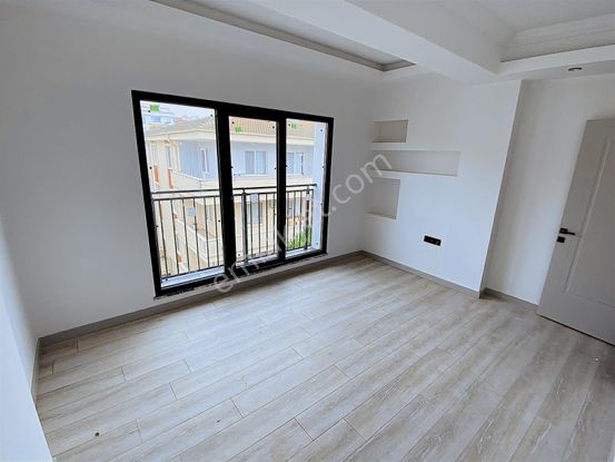Zenith Real Estate Bahçelievlerde Satılık Geniş Ayrı Mutfak 1+1