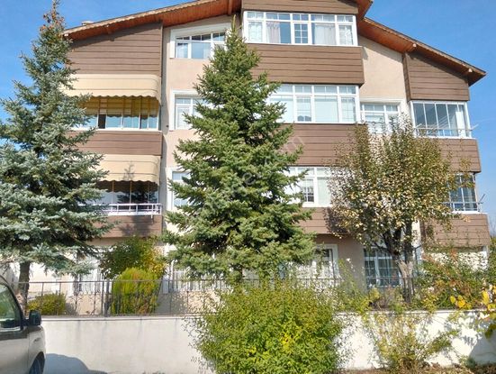 Safranbolu Aşağıtokatlı Mahallesinde Giriş Kat Eşyalı Geniş 2+1 Daire Kiralıktır