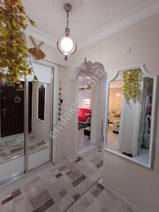 Çarşı Merkezinde Satılık Cadde Üzeri 3+1 Daire