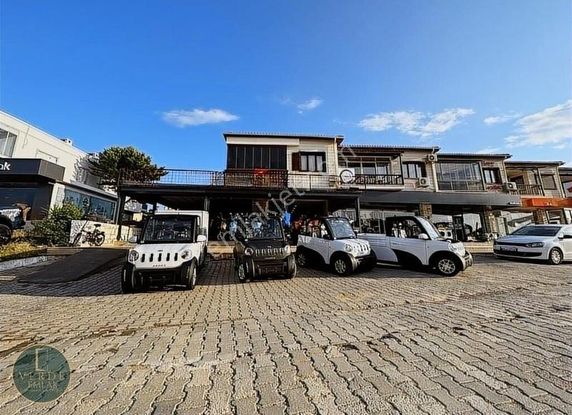 Çeşme Migros Yakını Cadde Üstü 350 M2 Geniş Cepheli Mağaza