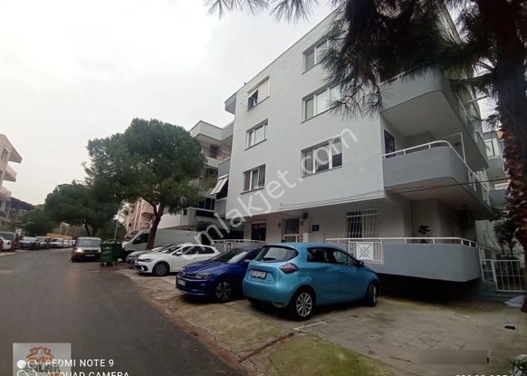 Basınsitesi'nin En Güzel Sokağında Otoparklı Doğalgazlı Köşe 3+1