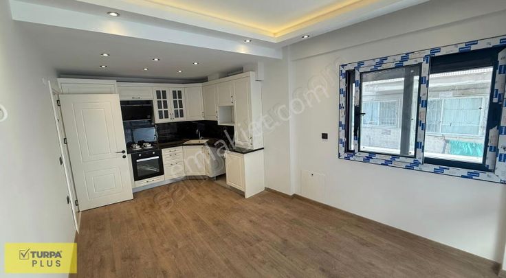 Bahçelievler'de Yeni Bina'da Sıfır Doğalgazlı 2+1 Daire