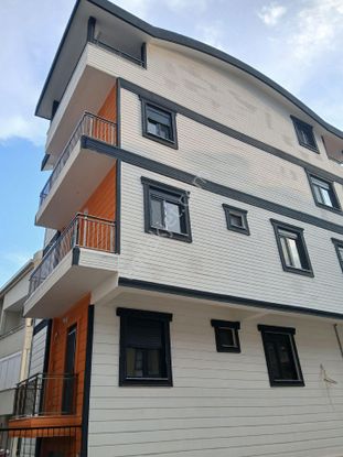 Şelale Mah.muhtarlığı Üstünde Yüksek Konumda Satılık Sıfır Sadece 3 Daire Bunan Komle Bina