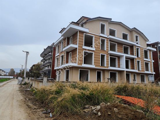 Tarcanlar'dan Gölcük Hisareyn'de Satılık Daireler