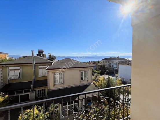 Net'den Fevzi Çakmak Mh.deniz Manzaralı 5+1 Triplex Villa