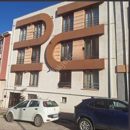 Century 21 Vizyon'dan Büyükdere Mah.de Eşyalı Kiralık 2+0 Daire