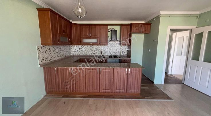 Vatan Mah.deniz Manzaralı,asansörlü,yeni Binada 3+1