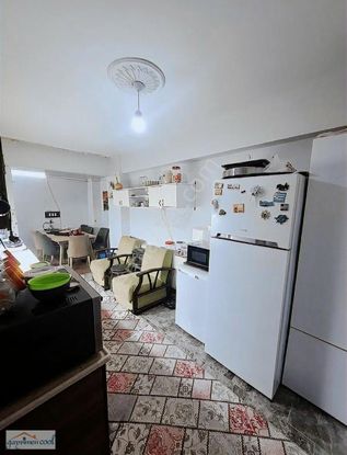 Yeşilyurt Yıldız Cadde Üzeri 2+1 Doğalgazlı Giriş Katı